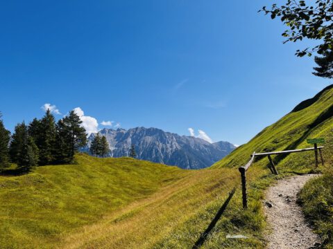 Hoher Kranzberg blickt ins Karwendel